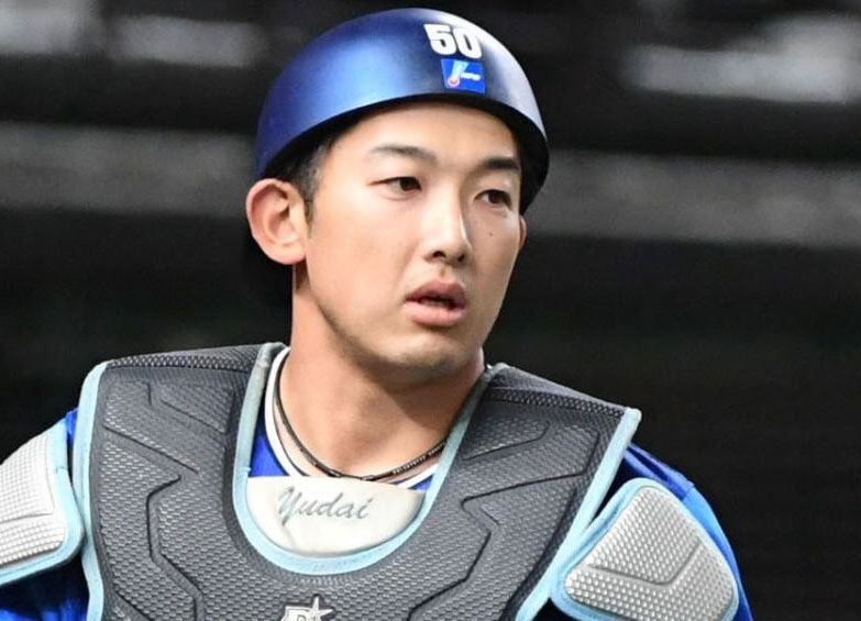 正捕手放出＆1対2の衝撃トレード発表 DeNA・山本祐大捕手と