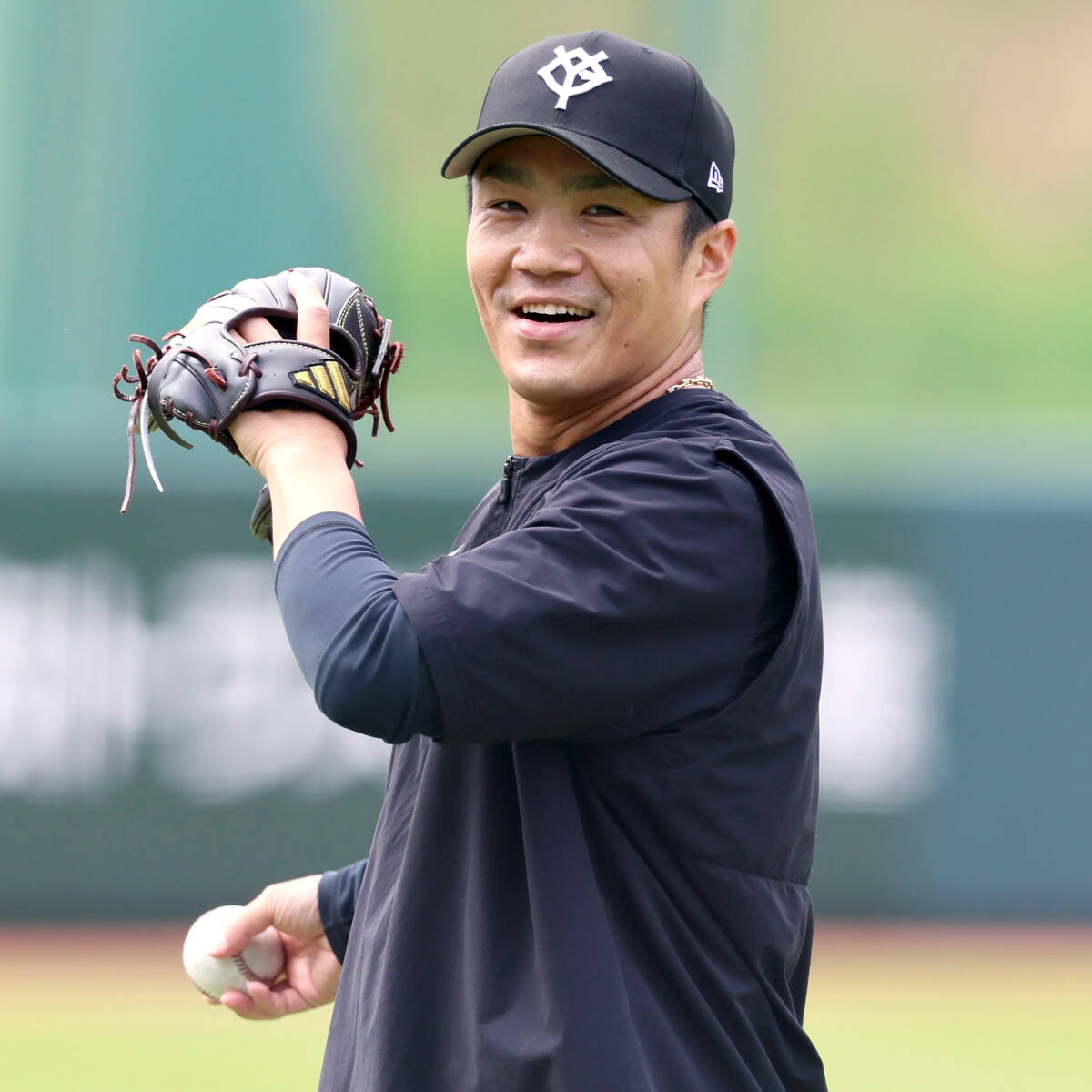 asics プロ野球選手 グローブ 則本昂大 投手 サイン入り 巨人 楽天 セパ公示】（13日）巨人が則本昂大、ソフトバンクがトレード加入の