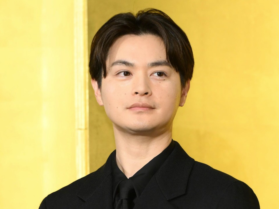 瀬戸康史 愛犬と“どアップ”ツーショ 38歳誕生日に「わんちゃんと瀬戸