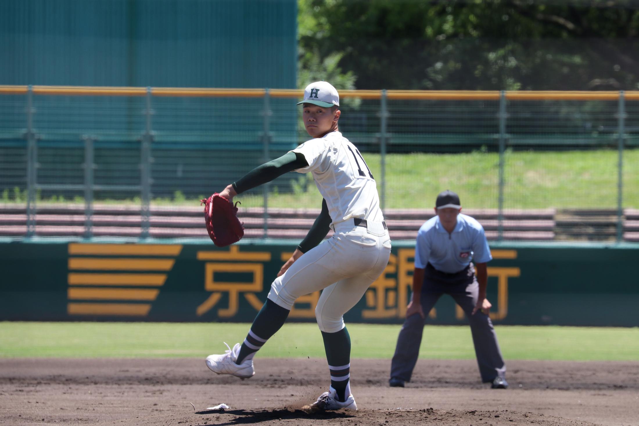 高校野球 報徳学園が大角監督にバースデー星プレゼント！6回コールド