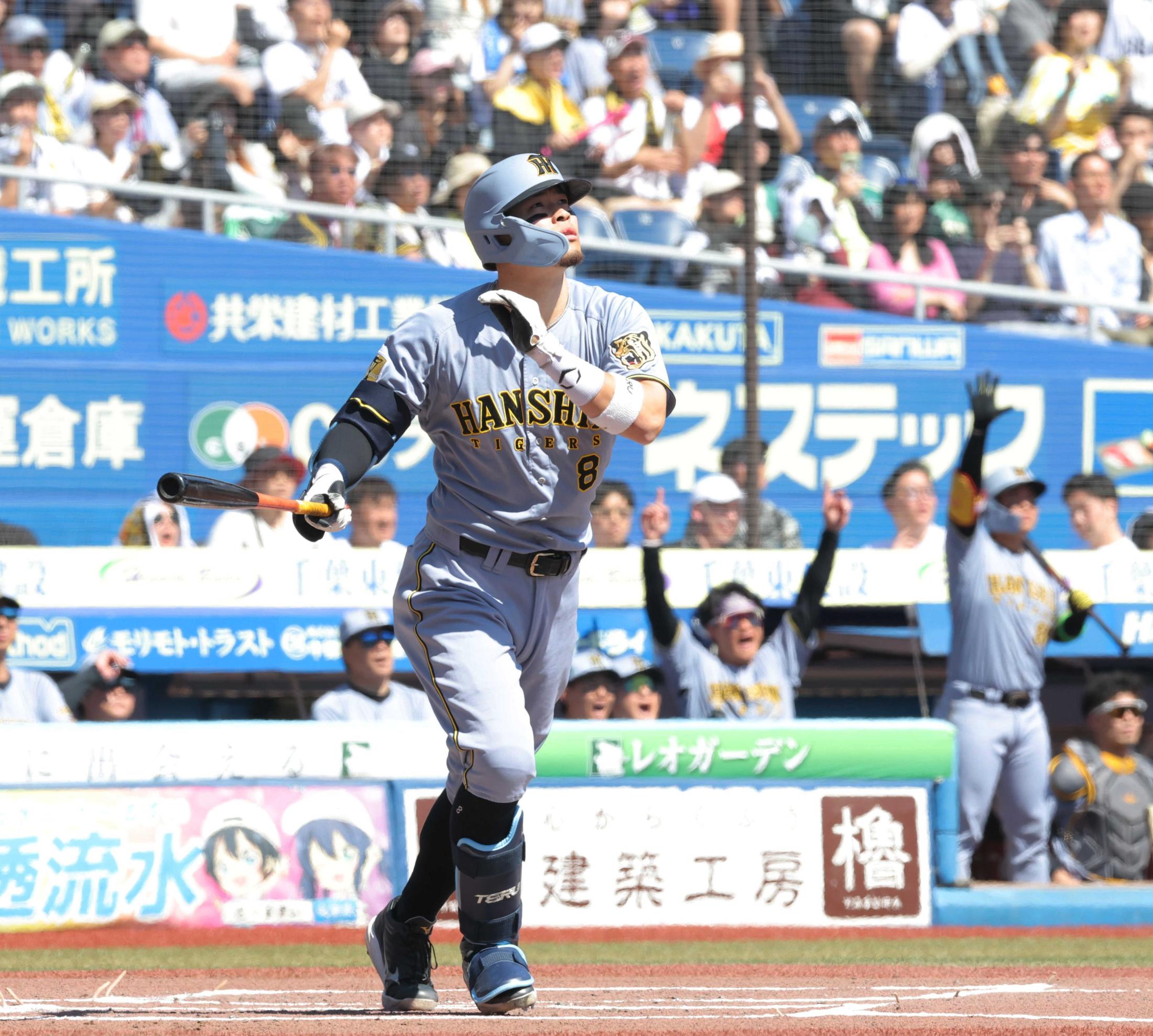 阪神・佐藤輝 超速180・9キロ弾「いい感触」森下と並走キング14