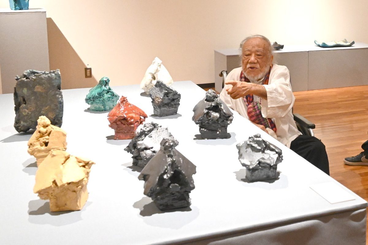 大嶺實清さん 追求した「美」 読谷で陶芸企画展 6月21日まで 沖縄