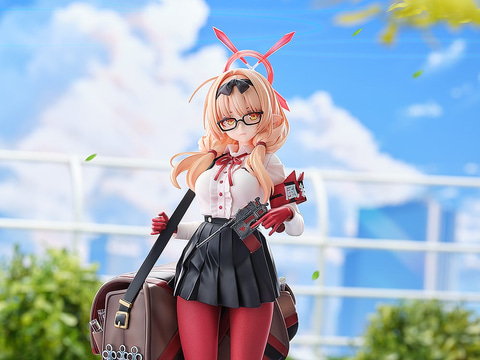 ブルーアーカイブ」より「チナツ」が1/7スケールで登場。2027年5月に