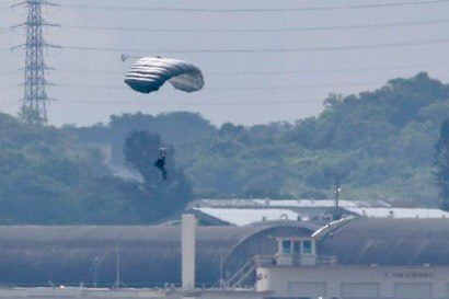 米軍、嘉手納でまたパラシュート訓練 昨年12月以降、5回目の「例外