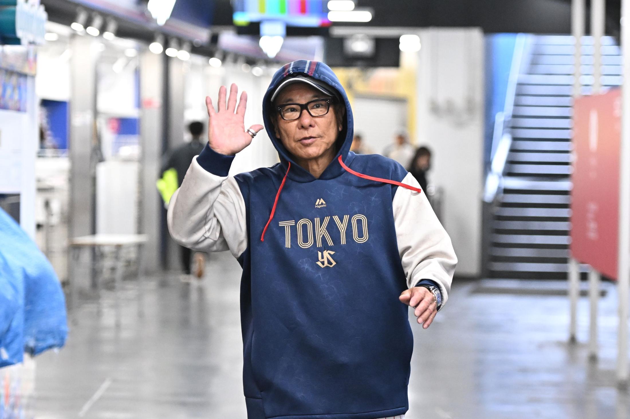 首位を走るヤクルト・池山隆寛監督 舞台裏でも変わらぬプロ魂