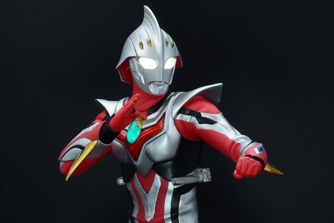 大怪獣シリーズ　ウルトラマンネクサス　ジュネッス　限定発光版 大怪獣 ウルトラマンネクサス ジュネッス 限定版」レビュー（HOBBY