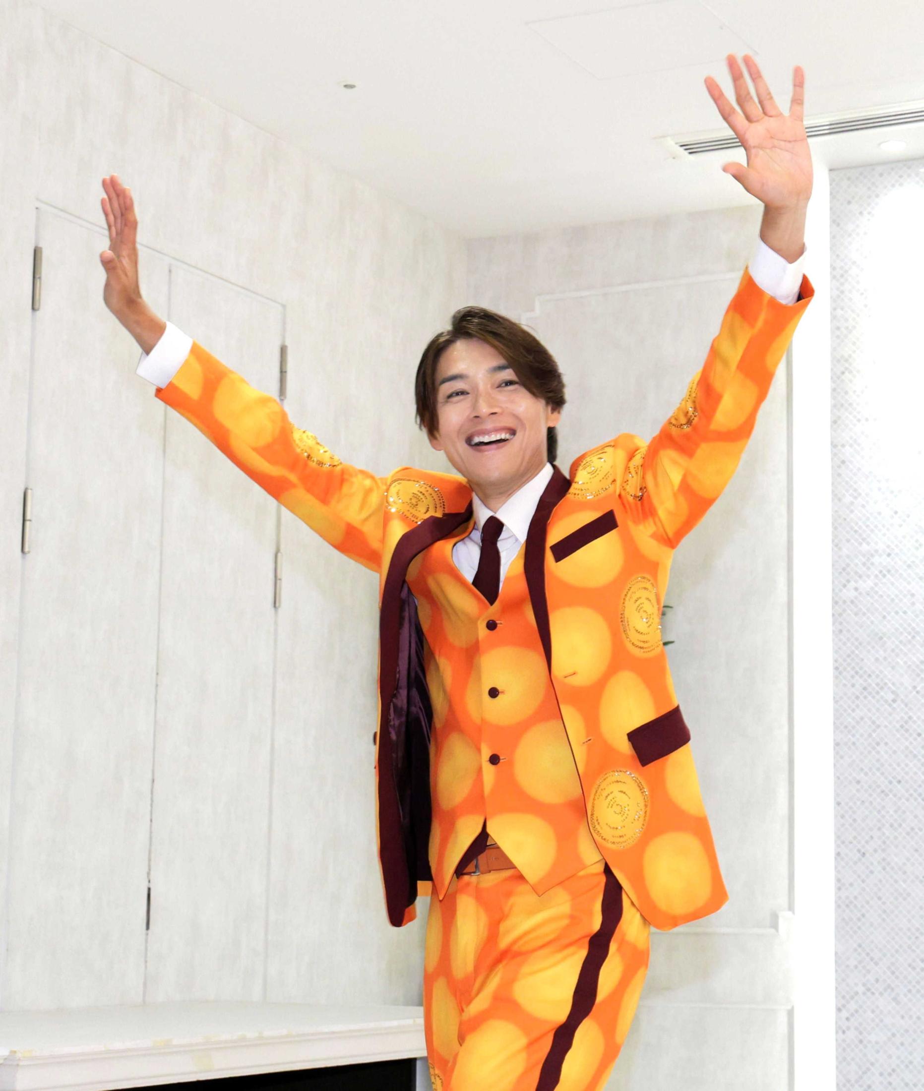 純烈、激震ついに2人に リードボーカル・白川裕二郎、来年3月