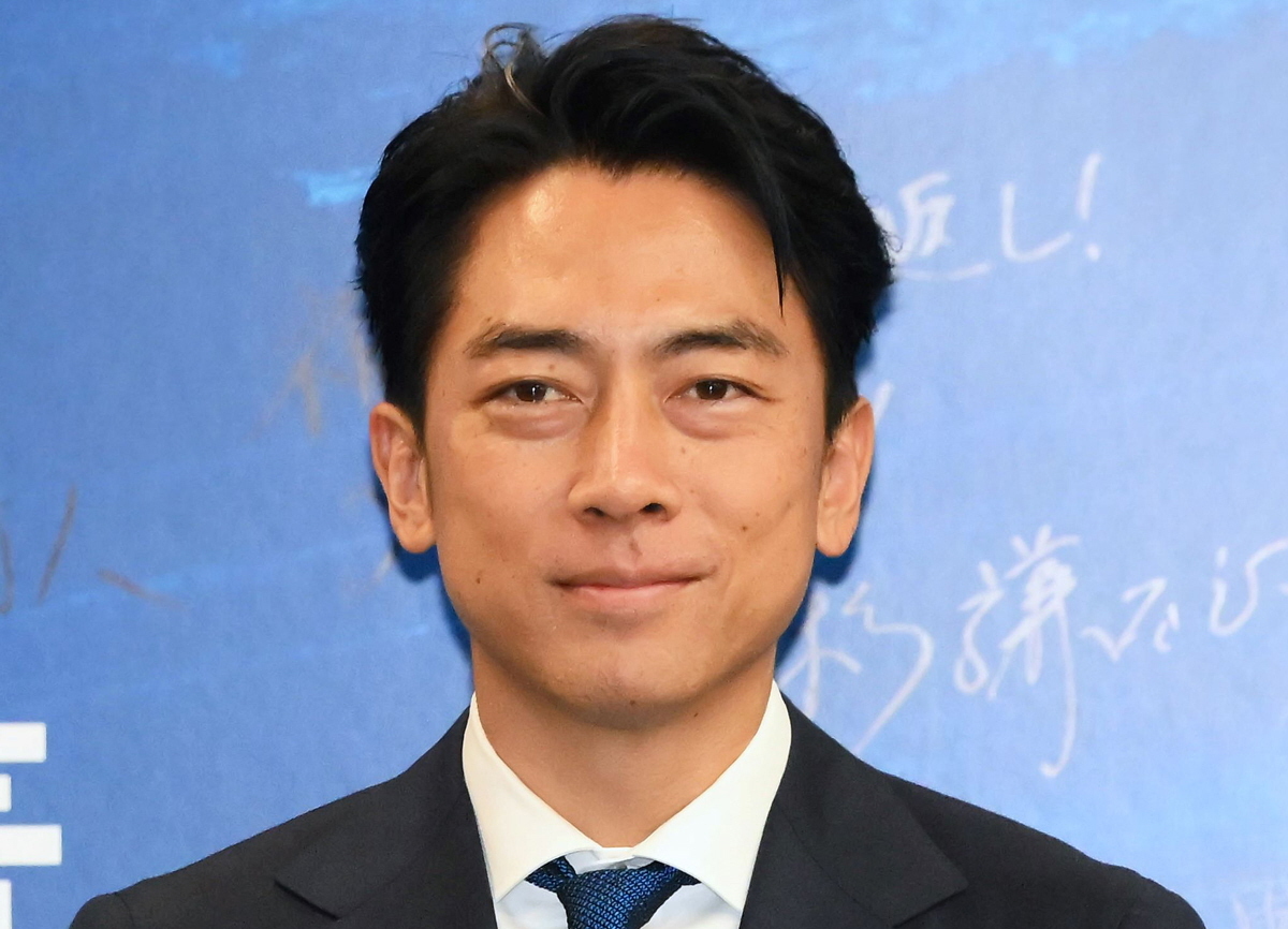 小泉進次郎大臣、オランダ大使館でＷ杯リアタイ応援　圧倒的アウェーの中も…国防大臣との友情は「維持されました（笑）」（デイリースポーツ） - Yahoo!ニュース