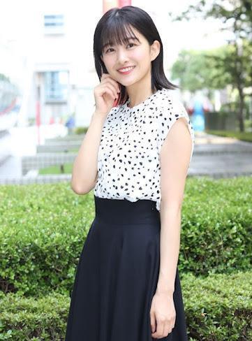 フジ原田葵アナ＞サッカーユニではじける笑顔！ 「可愛い」「女神だよ