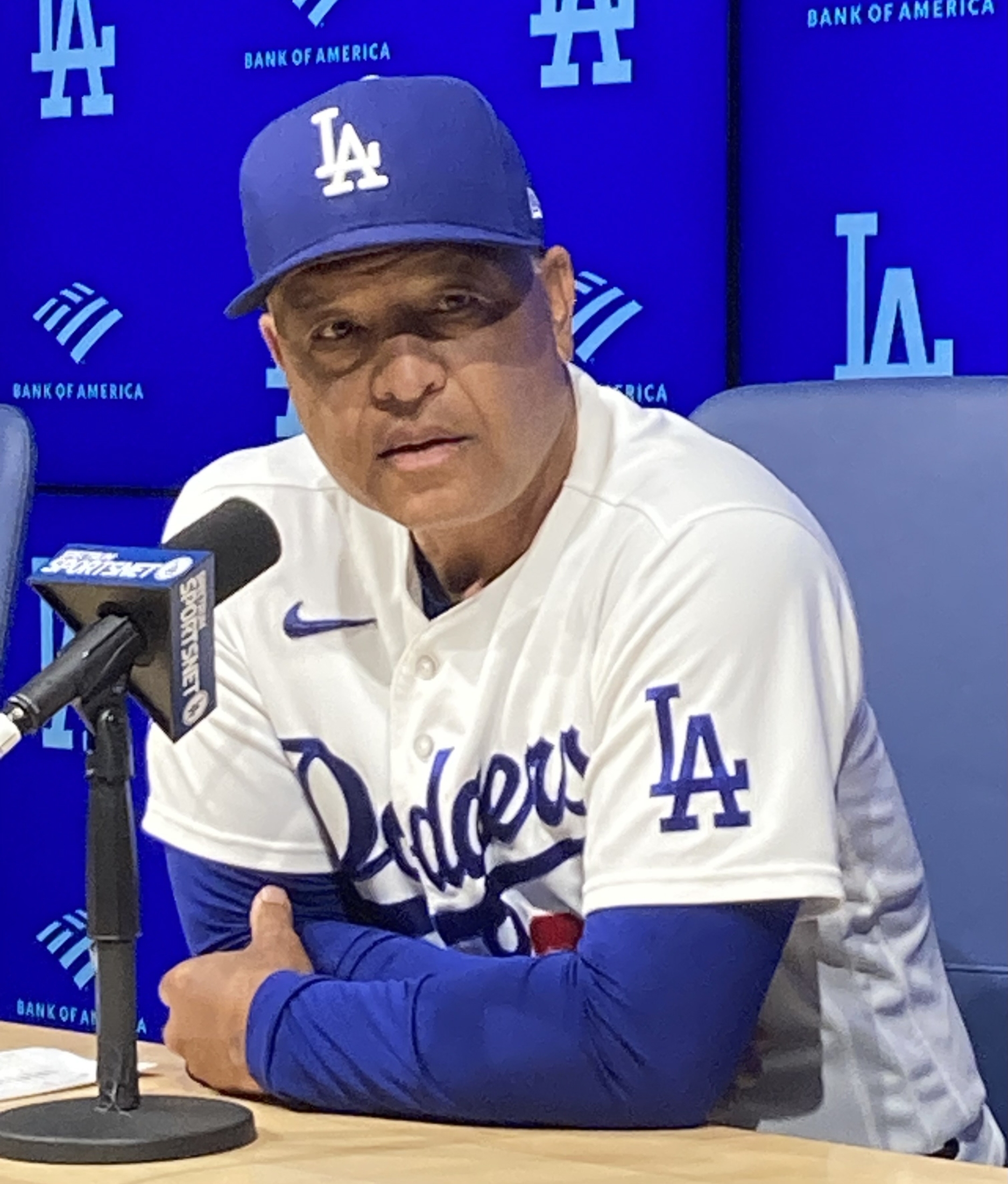 ドジャース・ロバーツ監督 大谷は「明日ブルペンで膝の状態を確認する