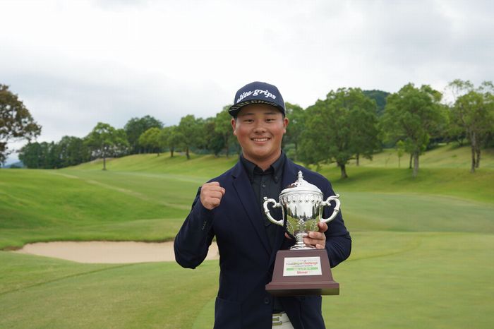 高校生プロ・加藤金次郎がACNツアー初優勝 16歳44日の史上最年少記録