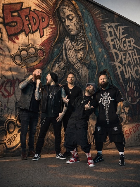 ファイヴ・フィンガー・デス・パンチ、新作アルバム発売決定 新曲「De