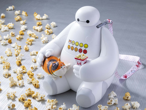 ベイマックスをモチーフにしたバケット付きポップコーンが本日7月1日