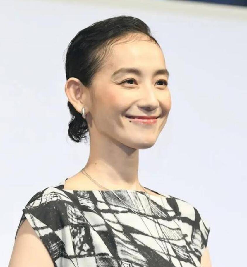 篠原ともえ＞“シノラー”時代の写真を公開！ 90年代の「CUTiE」掲載の