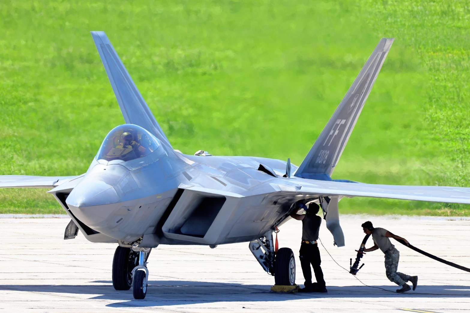 嘉手納の旧海軍駐機場、米軍が2日連続「ホットピット」 響く騒音 町は4