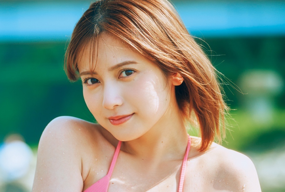 桃月なしこ＞やっぱりなしこ！ 「ヤンマガ」表紙に 艶々ぷるるん