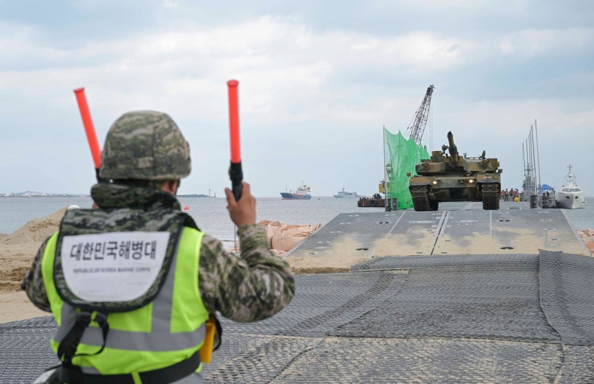 港湾が破壊されても米増援戦力・物資が迅速に上陸…9年ぶり韓米海洋揚陸