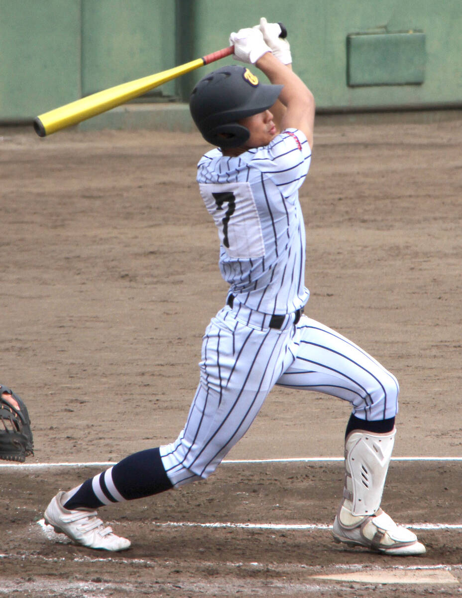 高校野球】東海大菅生が両校計28得点の乱打戦制す！ 主将・吉本