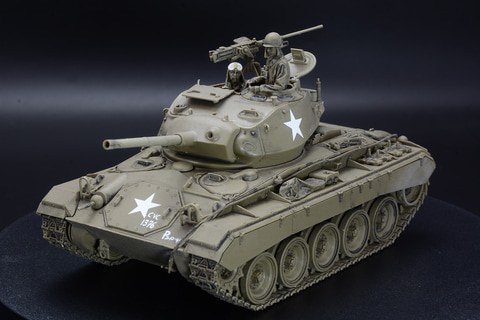 タミヤ、「1/35 アメリカ軽戦車M24 チャーフィー (ヨーロッパ戦線