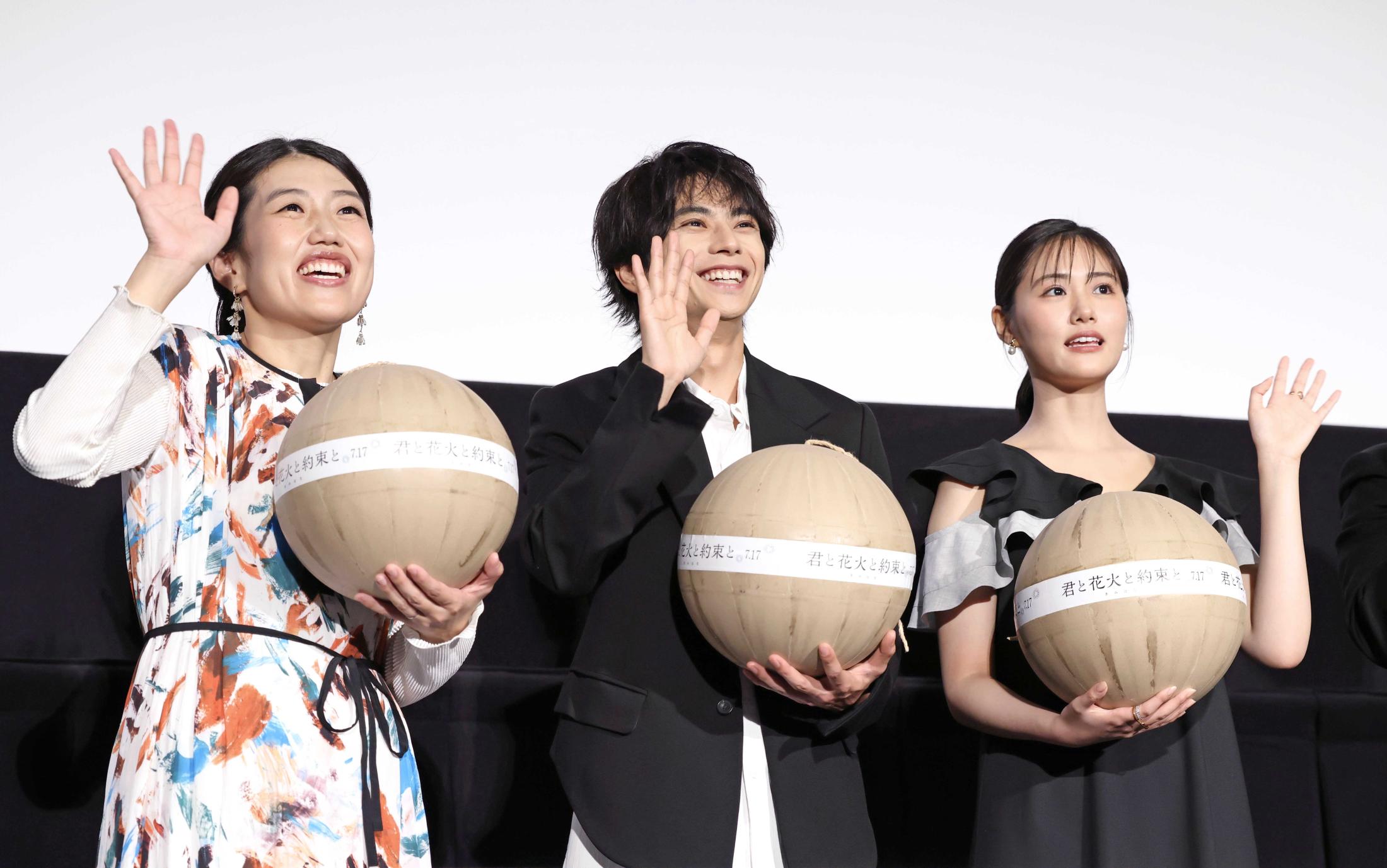 佐藤勝利が明かすtimelesz地方ツアー秘話 福岡8席の屋台をメンバー8