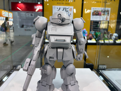 スコープドッグ現地改修機　ワンフェス2026 装甲騎兵ボトムズ」より「スコープドッグ」ソフビを海洋堂が展示