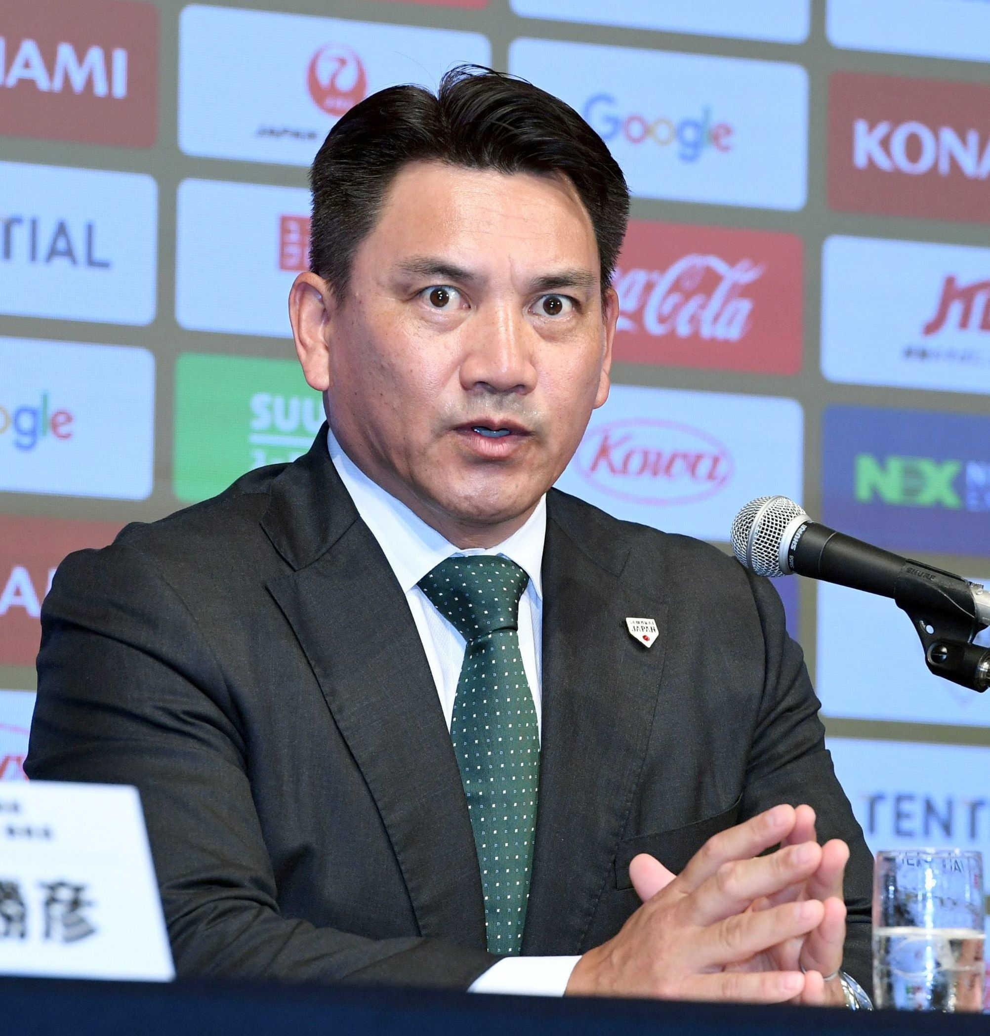 侍J新監督就任井口資仁引退試合予備バット未使用直筆サインNPBM6刻印直接手渡品 侍ジャパン・井口資仁新監督「監督としてメダルを」「野球の発展
