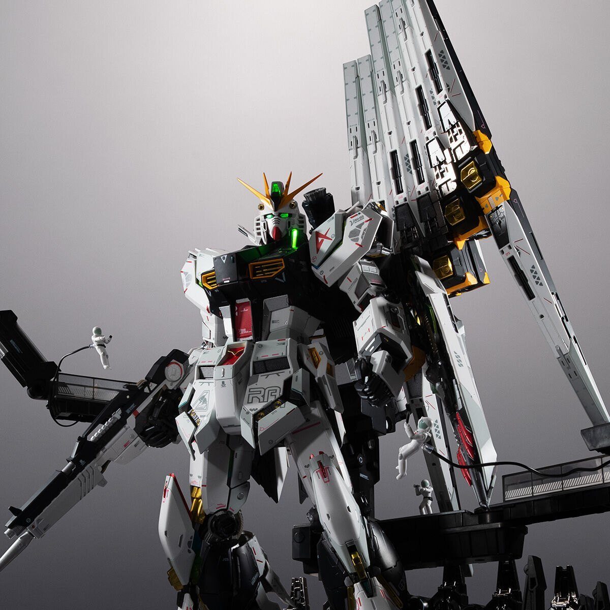 (未使用･未開封品)　1/100 RX-93 νガンダム フィン・ファンネル装備型 (機動戦士ガンダム 逆襲のシャア) gsx453j 機動戦士ガンダム 逆襲のシャア＞解体匠機 νガンダム フィン