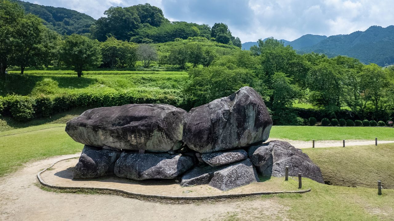世界遺産「飛鳥・藤原の宮都」：奈良盆地の田園風景に残る「日本」誕生