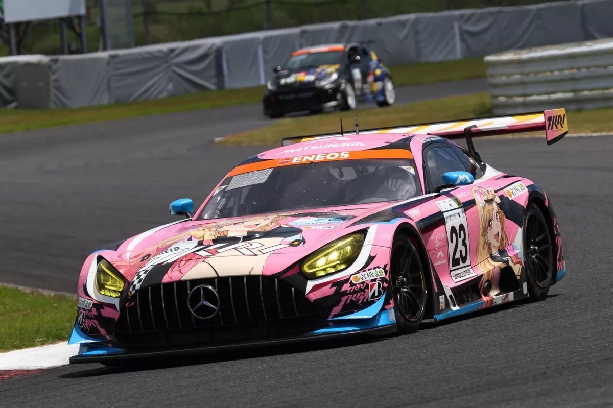 上位勢にトラブルとアクシデント。TKRI松永建設AMG GT3が2勝目