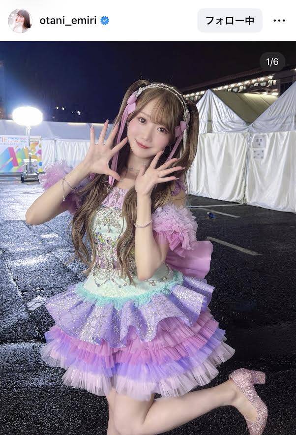 イコラブ・大谷映美里、紫のジュエリー衣装×ハーフツインがお似合い