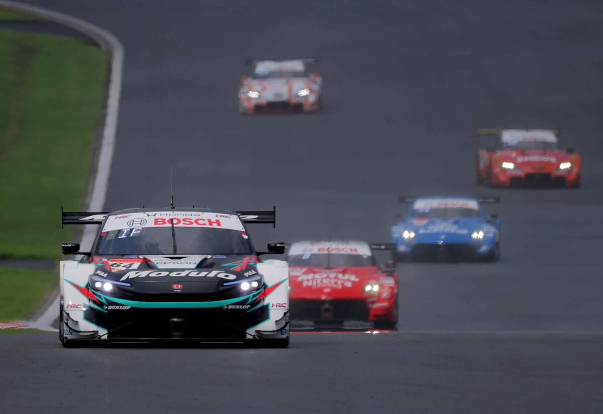 スーパーGT】64号車モデューロが宙を舞う衝撃クラッシュ…マシンは