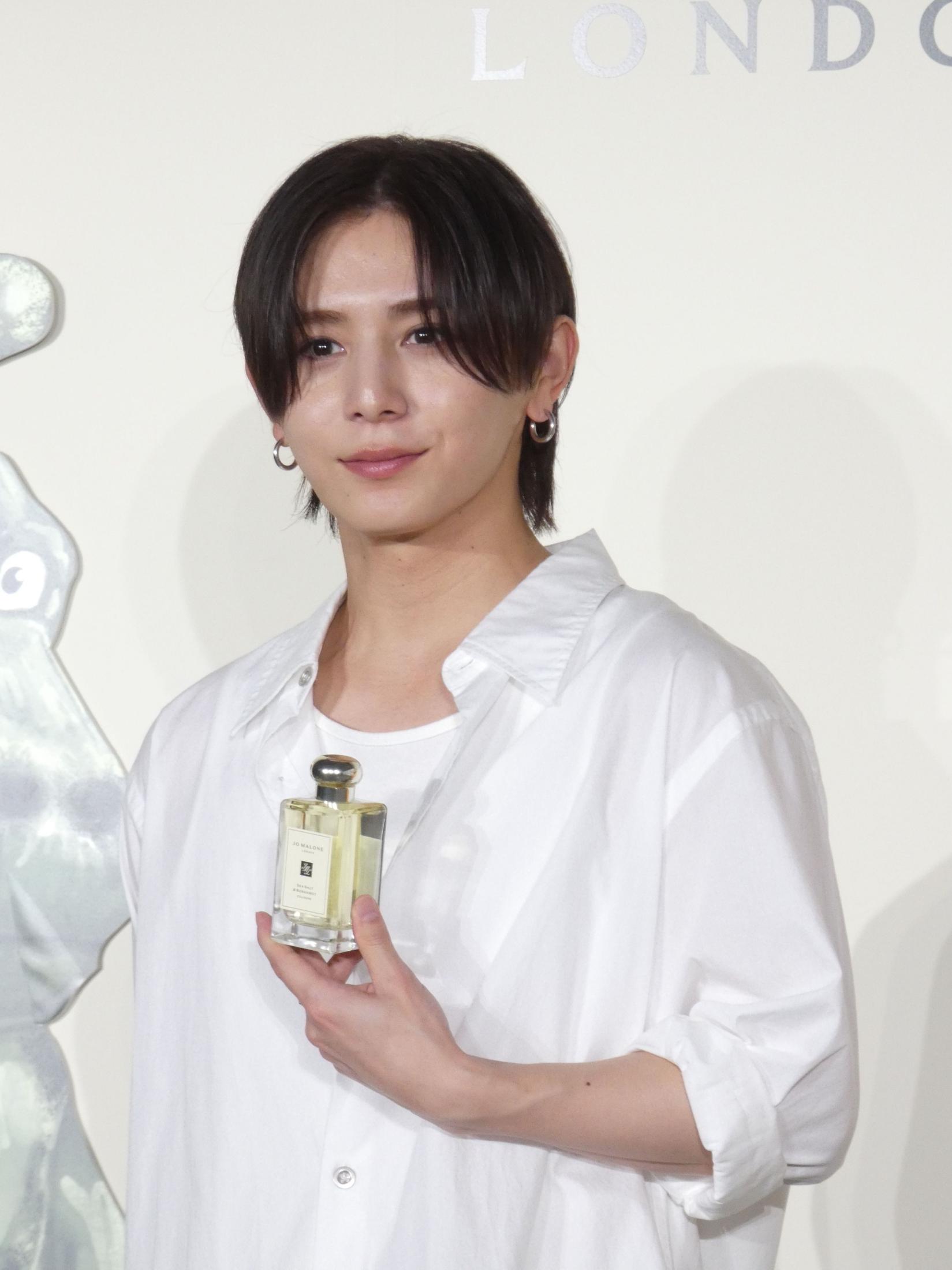 山田涼介971枚まとめ売り 山田涼介 香水まといニヤリ「僕を嗅ぎたいですよね？」幼少期の海の