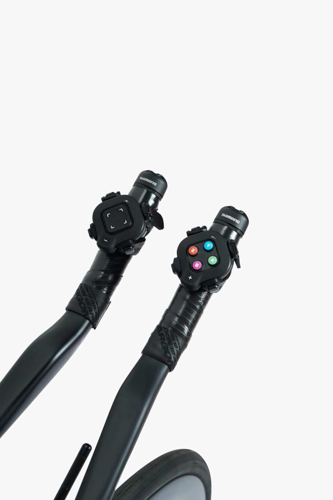 Wahooのスマートトレーナーを仮想変速化「Zwift Cog & Click V2」発売