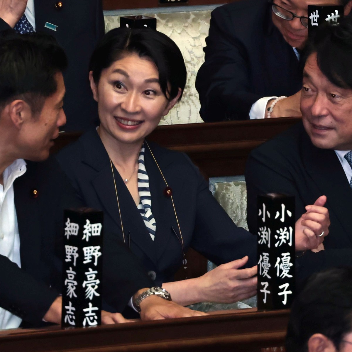 【消費税減税に反旗】小渕優子氏の主張に「さっさと離党すればいいのに」SNSで逆風…父親から続く「消費税の系譜」とは（女性自身） - Yahoo!ニュース