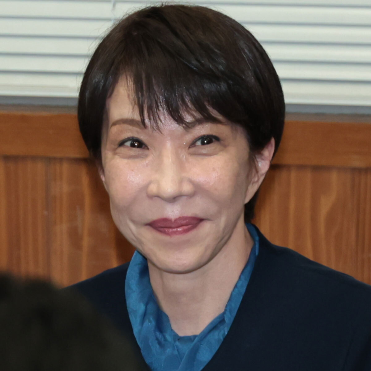《党内からは同情の声も》高市首相　就任後初の“マッサージ”報道に「疲れてるアピ？」とSNSでは一部から冷ややかな声…被災地視察“PV動画”から続く不信（女性自身） - Yahoo!ニュース