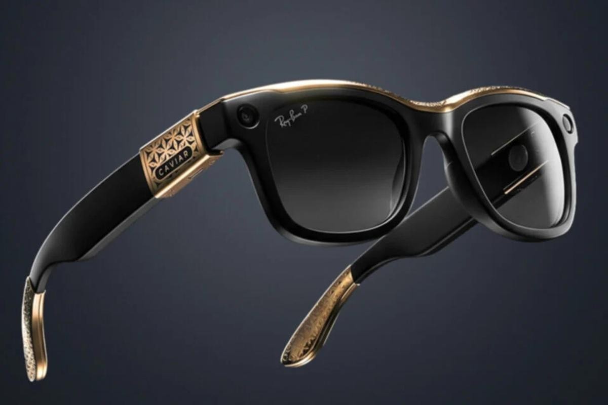コソコソしないスマートグラス。純金で主張しまくるRay-Banはいかが
