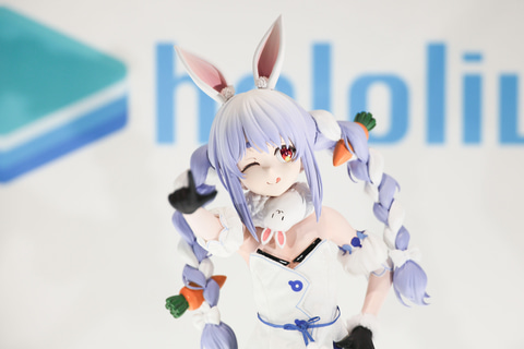 ホロライブ「兎田ぺこら」可動フィギュアやホロメンたちがデフォルメ