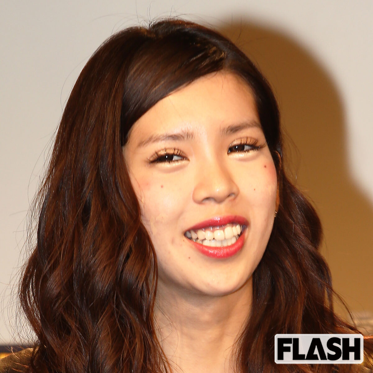 坂口杏里、借金抱えた家なし配信者と「キス＆結婚宣言」に「やってらんねぇ」視聴者ドン引き（SmartFLASH） - Yahoo!ニュース