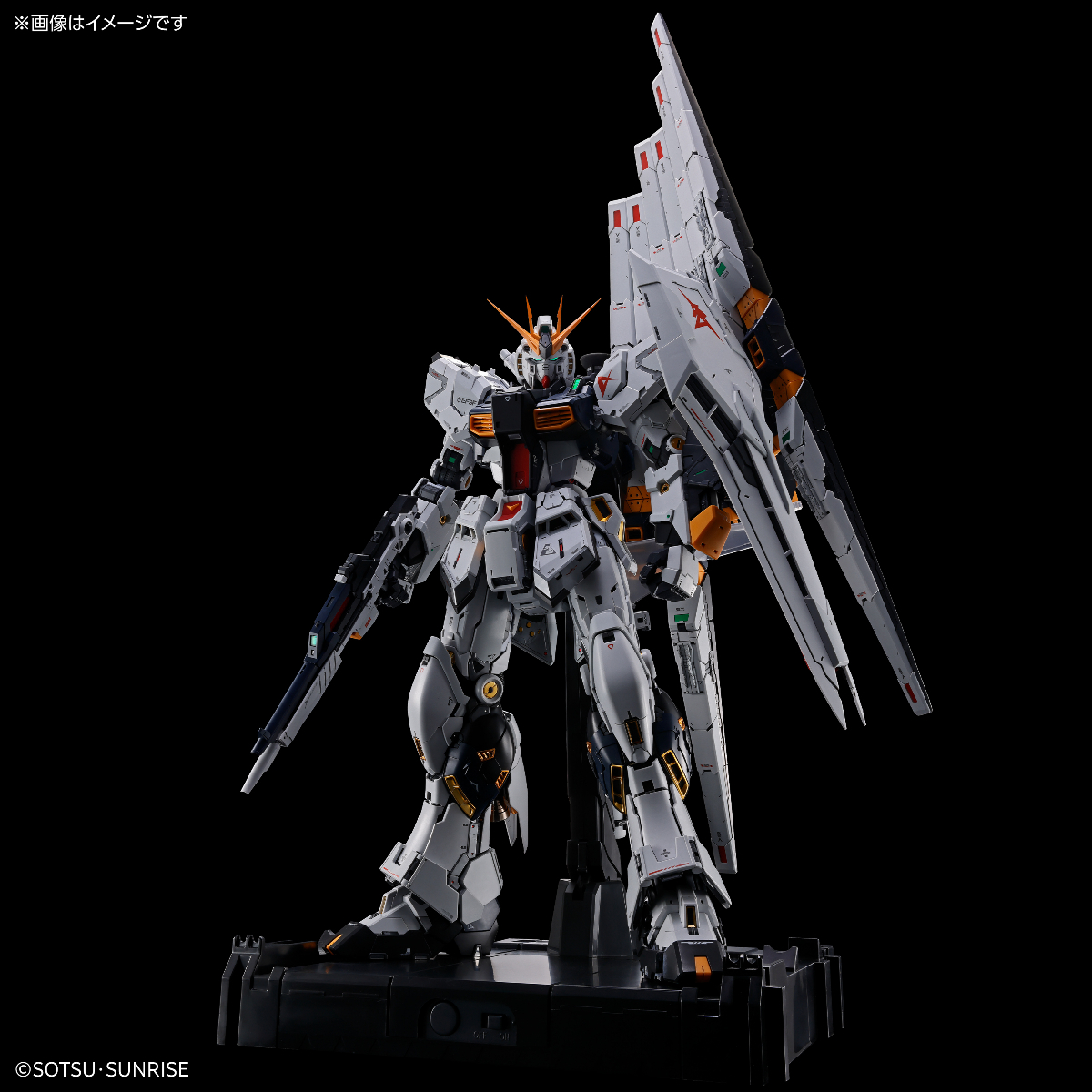 機動戦士ガンダム 逆襲のシャア＞“最高峰”ガンプラ PGU νガンダム 日本