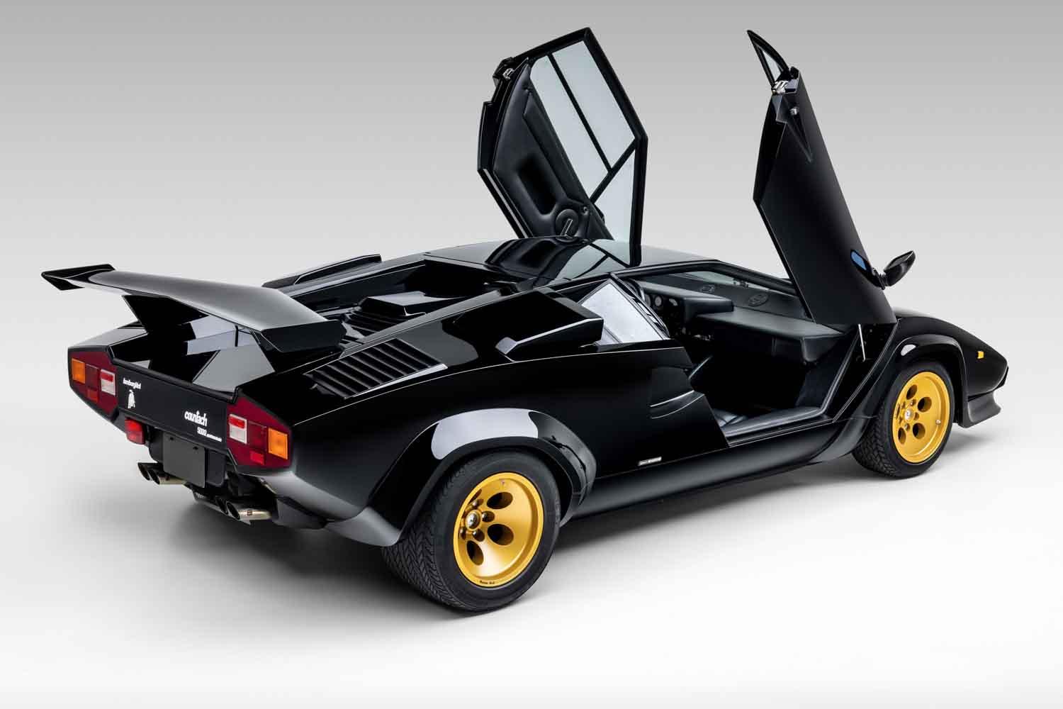 ＃ランボルギーニ カウンタック LP5000 QVオリジナル透し有カタログ 67 相場の約2倍となる約2億円！ 1億円超で修復されたキャブ仕様の最強