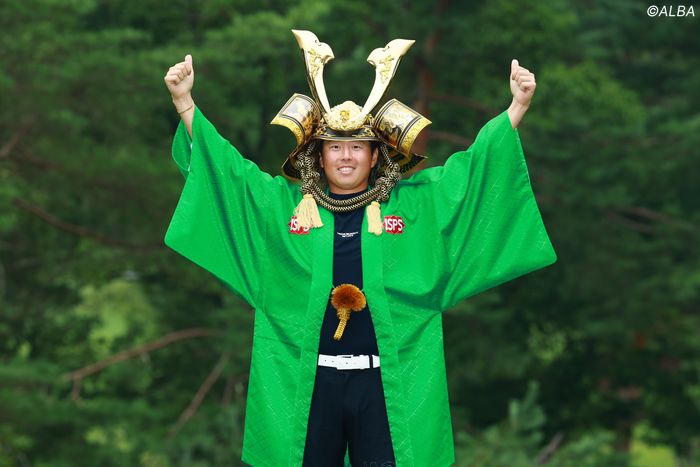 平本世中がジャンボ尾崎追悼大会で念願の初V ツアー記録タイ“-32
