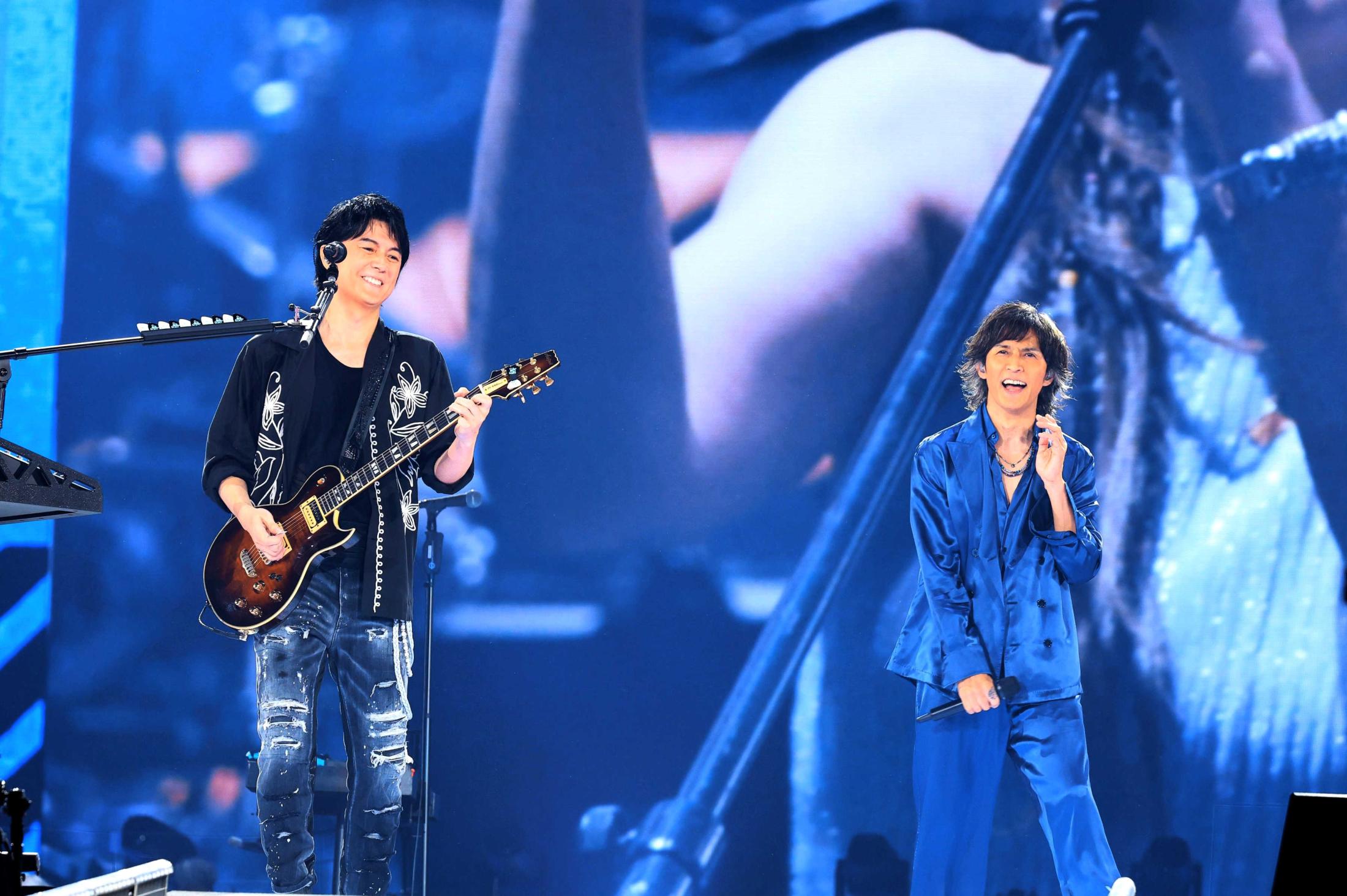 福山雅治感激のツアーファイナル「本当にうれしい」 B′z稲葉浩志と夢