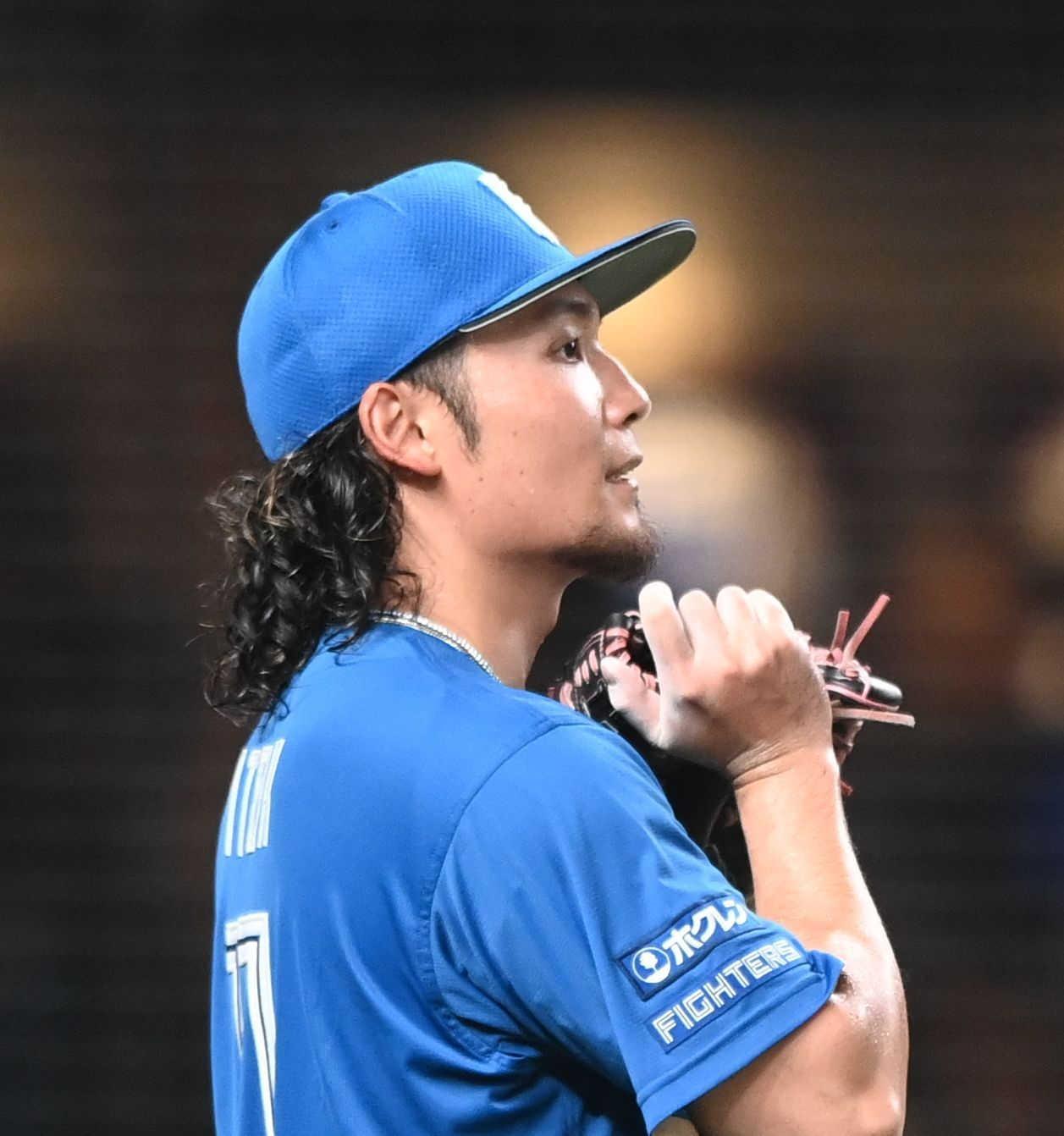 日本ハム　プレイヤーズコレクタブル　伊藤投手　ユニフォーム 日本ハム プレイヤーズコレクタブル 伊藤投手 ユニフォーム 北海道日本
