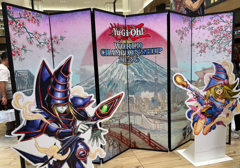 遊戯王」の神々しい優勝トロフィーを間近で！ 「Yu-Gi-Oh! WCS2026