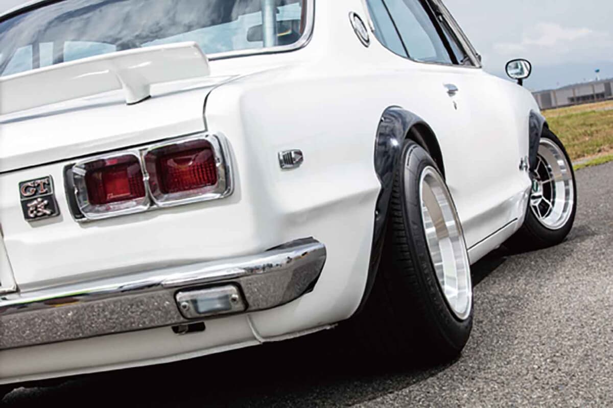 TLV ハコスカ 2000GT 改 月1回の早朝ドライブ専用！ L28改3Lエンジンを積む1971年式ハコスカ