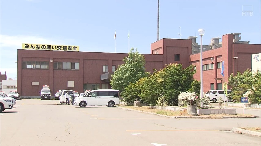 朝の草野球で一体何が…公園で試合中に激昂、メンバー（34）を"殴る蹴る" 公務員の男（35）傷害疑いで逮捕（HTB北海道ニュース） - Yahoo!ニュース