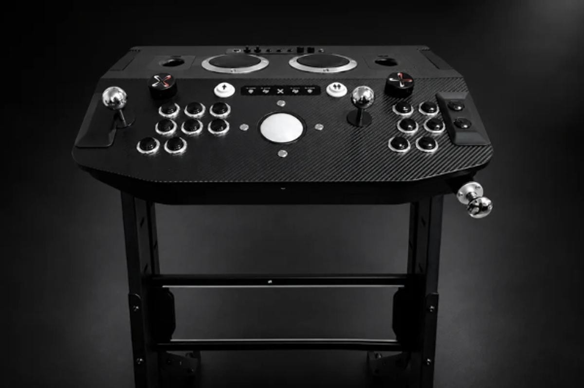 10万円のロマン。VRもいける、全部盛りアーケードコントローラー
