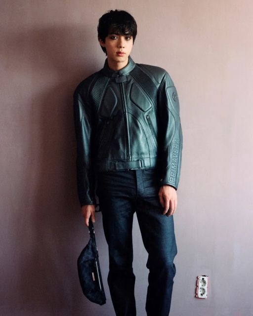 Gucci Primavera」のキャンペーン・ヴィジュアルに登場する男性は