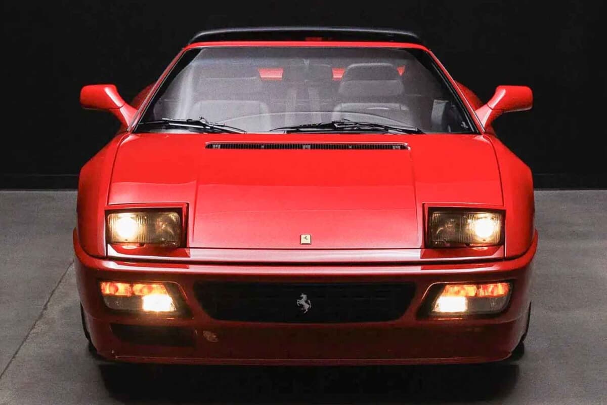 レース未出走のフェラーリ348TS！ 未開封木箱キット付きで約7120万円で