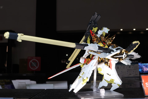 RG 1/144 ガンダムベース限定 アカツキガンダム(オオワシ装備) & HG 1